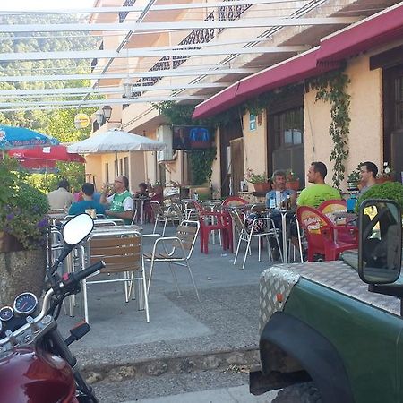 Hostal Restaurante Los Bronces Riópar Exteriör bild
